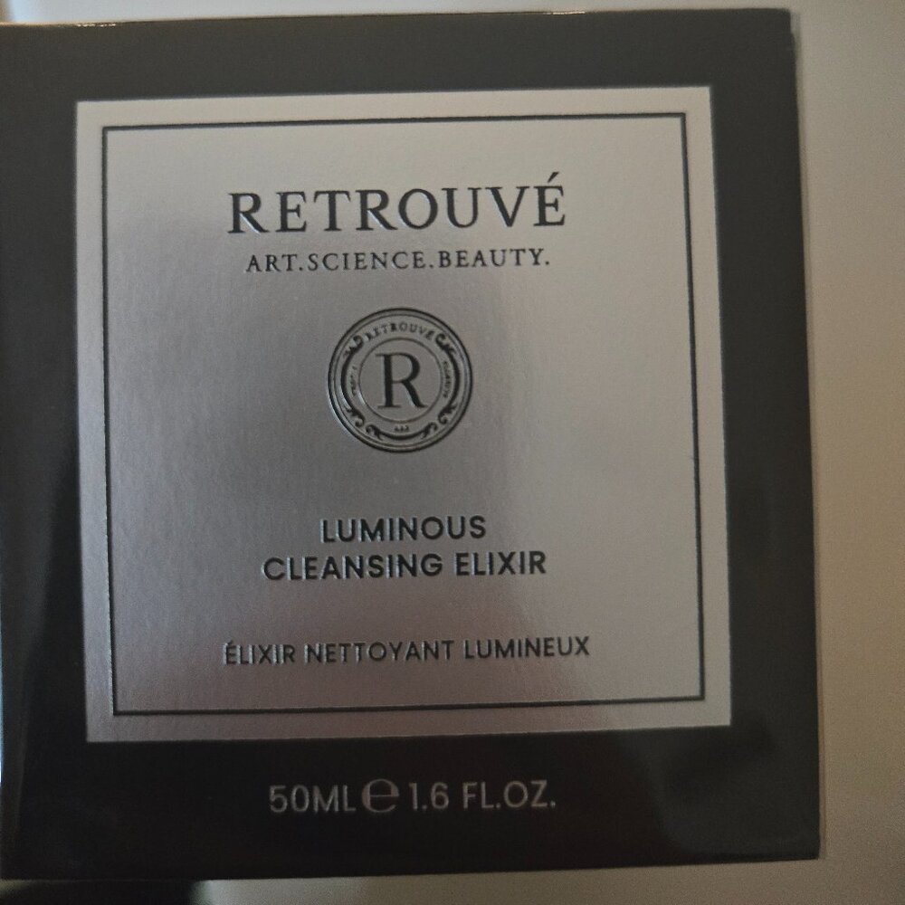 Like new Retrouve Luminous Cleansing Elixir